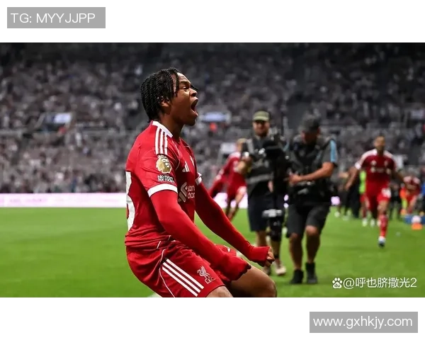 英超惊天逆转拜仁5-1曼联历史冷门引发全场沸腾