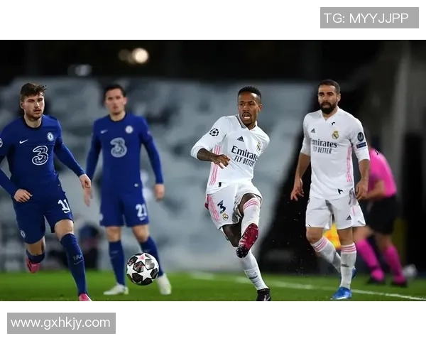 西甲激战：曼城与多特蒙德握手言和精彩瞬间回顾与分析