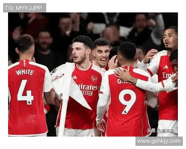 阿森纳友谊赛小胜曼联红牌事件引发全场热议与争论