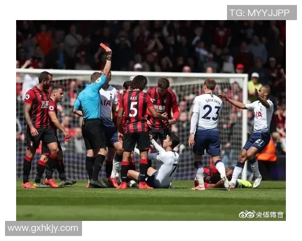 英超精彩对决尤文图斯逆转里昂补时绝杀引全场欢呼